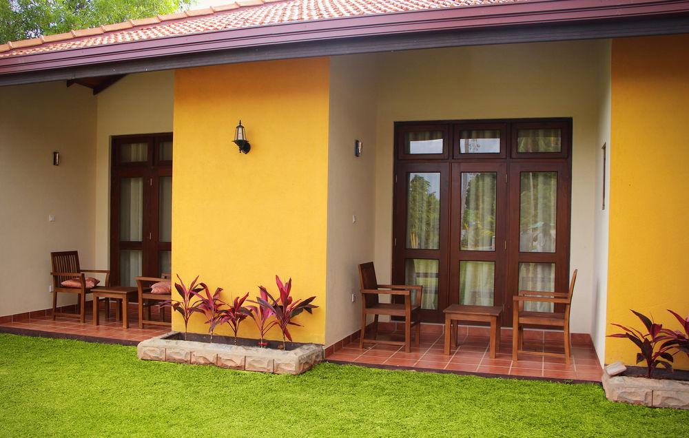 Airport Villa Katunayaka Esterno foto