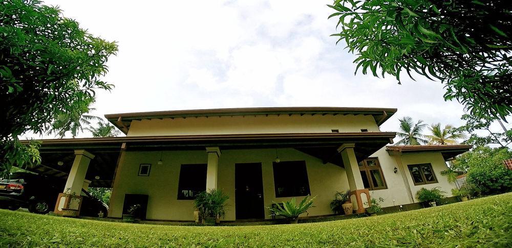 Airport Villa Katunayaka Esterno foto