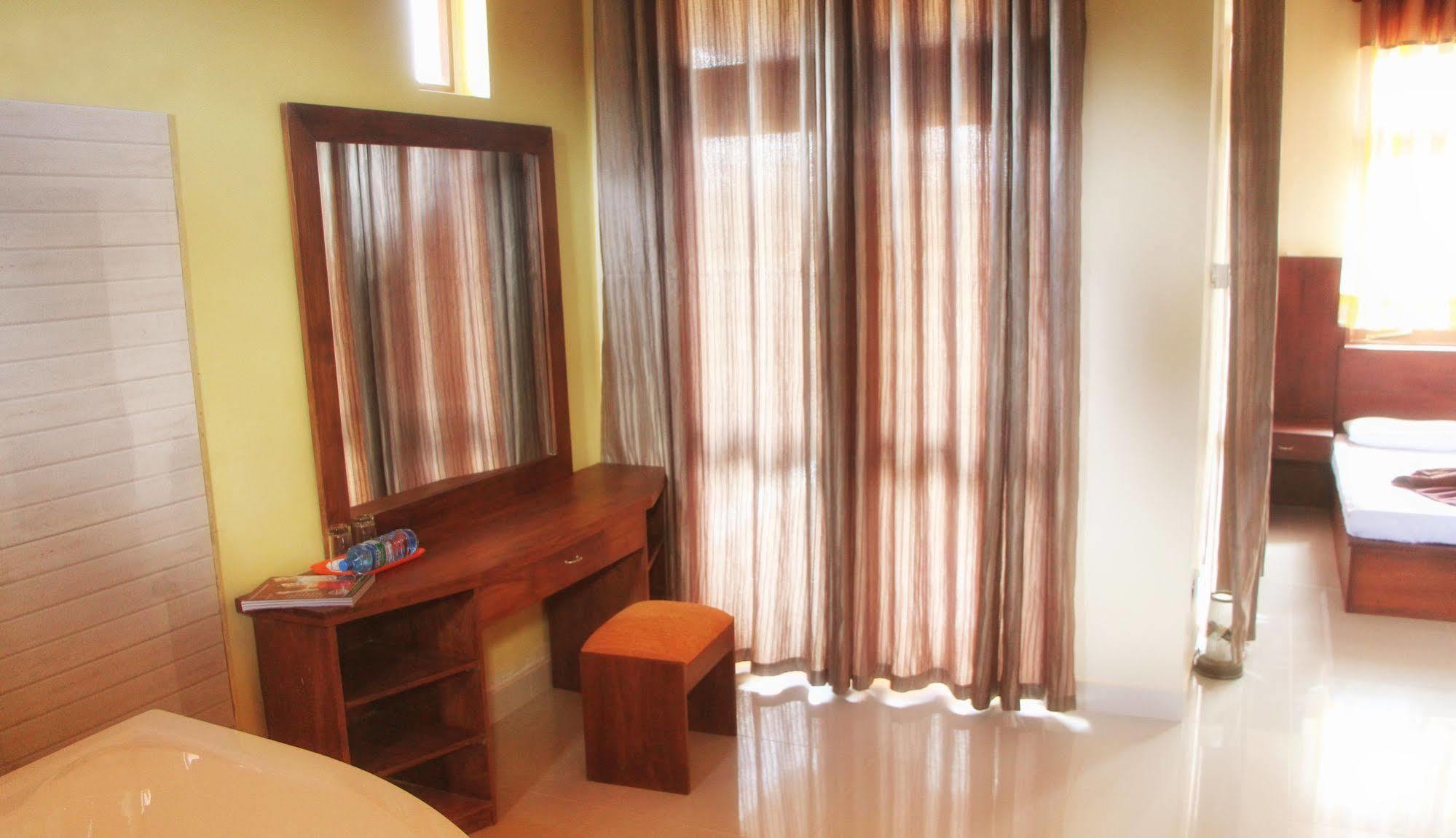Airport Villa Katunayaka Esterno foto